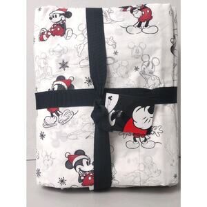 New~ Pottery Barn X Disney Cal King Holiday Sheet Set Organic Cotton